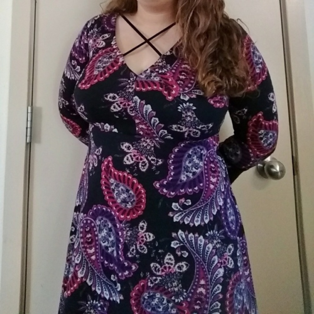 BOGO °Madison Leigh° Paisley Bell Sleeve Dress